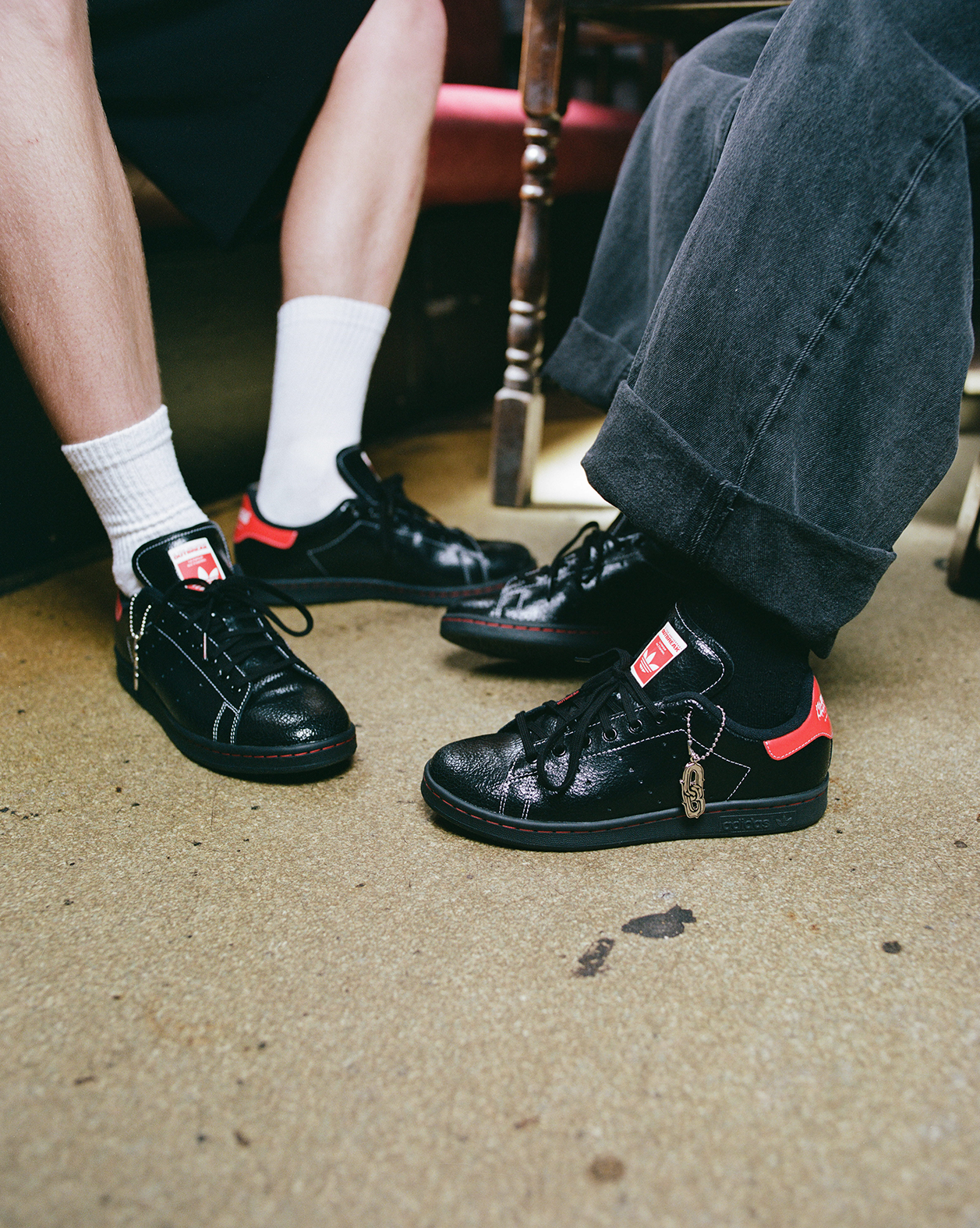 Outbreak® x adidas Stan Smith