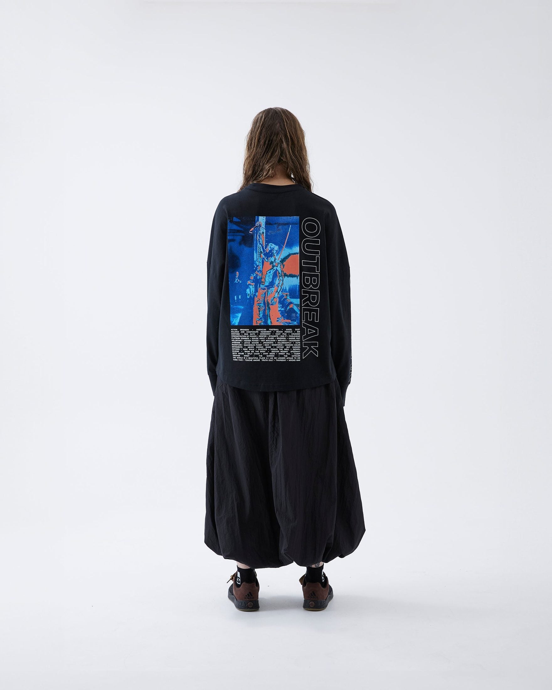 Long Sleeved T-Shirt Black Outbreak Fest Outbreak®