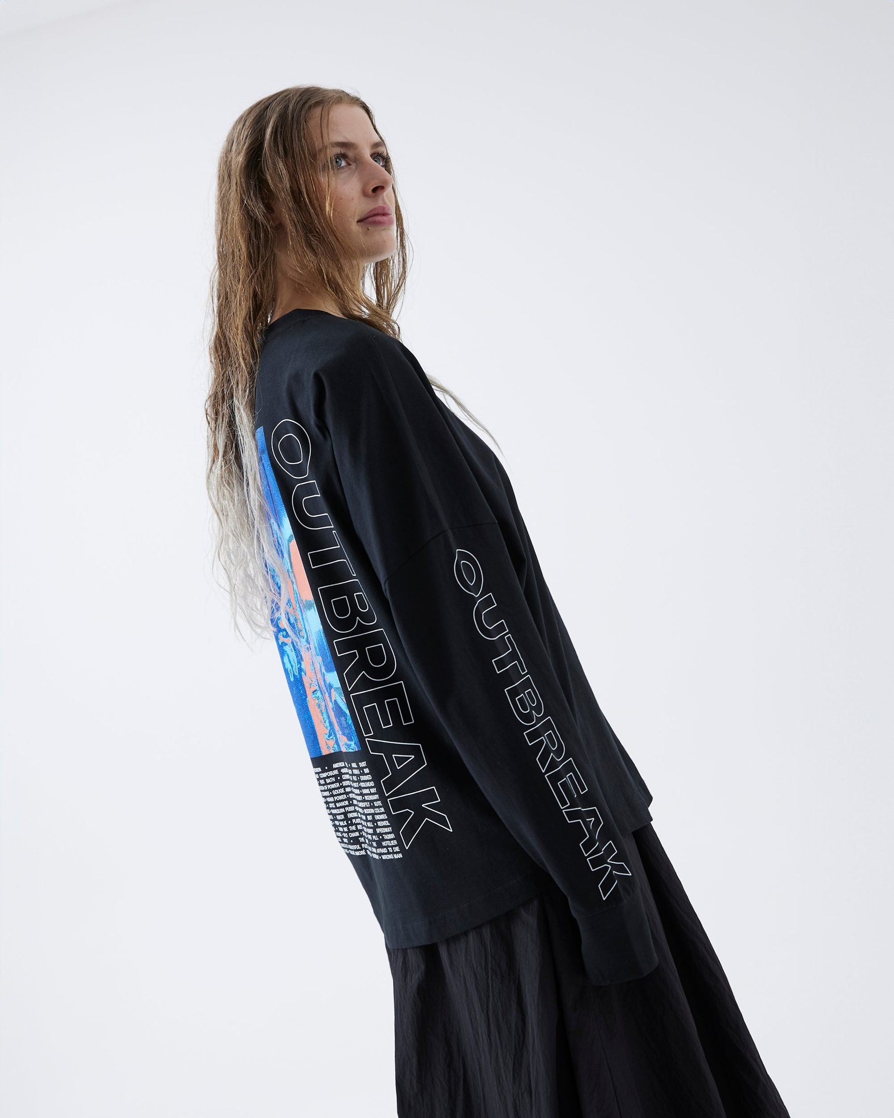 Long Sleeved T-Shirt Black Outbreak Fest Outbreak®